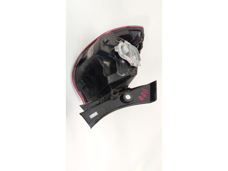 Recambio de piloto trasero derecho para alfa romeo giulietta (191) 1.6 jtdm cat referencia OEM IAM 50513612  