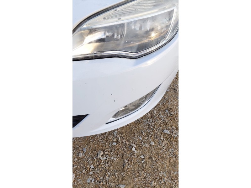 Recambio de paragolpes delantero para opel astra j sports tourer (p10) 1.7 cdti (35) referencia OEM IAM   
							