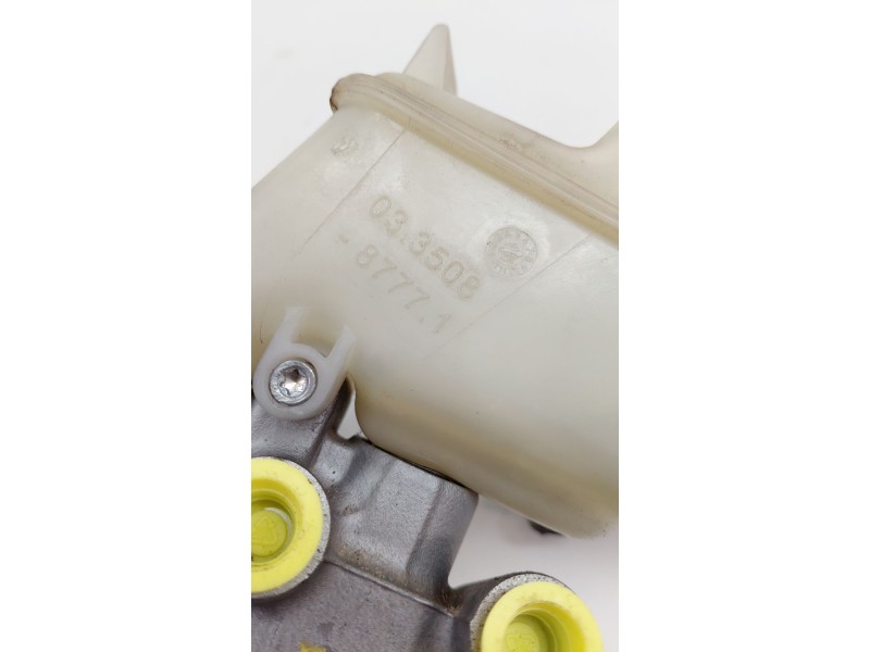 Recambio de bomba freno para toyota yaris (_p13_) 1.3 (nsp130_) referencia OEM IAM 03350887771  