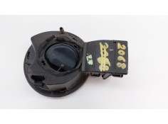 Recambio de tapa exterior combustible para renault clio iv (bh_) 0.9 tce 90 referencia OEM IAM    2