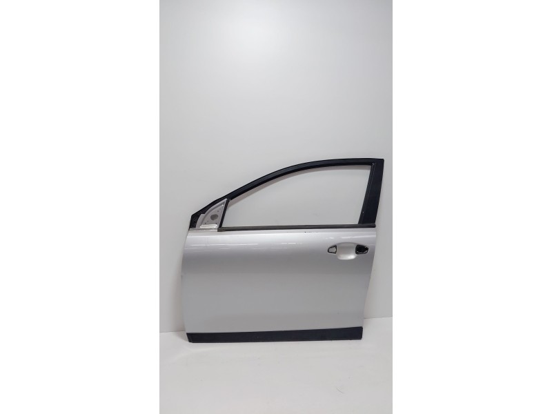 Recambio de puerta delantera izquierda para kia stonic (ybcuv) concept referencia OEM IAM   