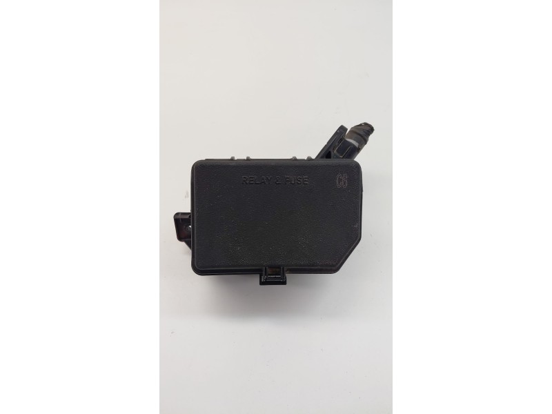 Recambio de caja reles / fusibles para toyota yaris (_p13_) 1.3 (nsp130_) referencia OEM IAM 826620D321  
							