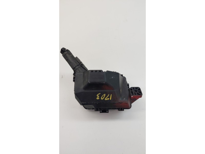 Recambio de caja reles / fusibles para toyota yaris (_p13_) 1.3 (nsp130_) referencia OEM IAM 826620D321  
							