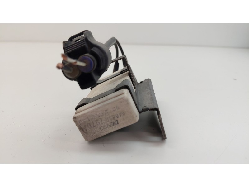 Recambio de no identificado para toyota yaris (_p13_) 1.3 (nsp130_) referencia OEM IAM 2468107970  
							