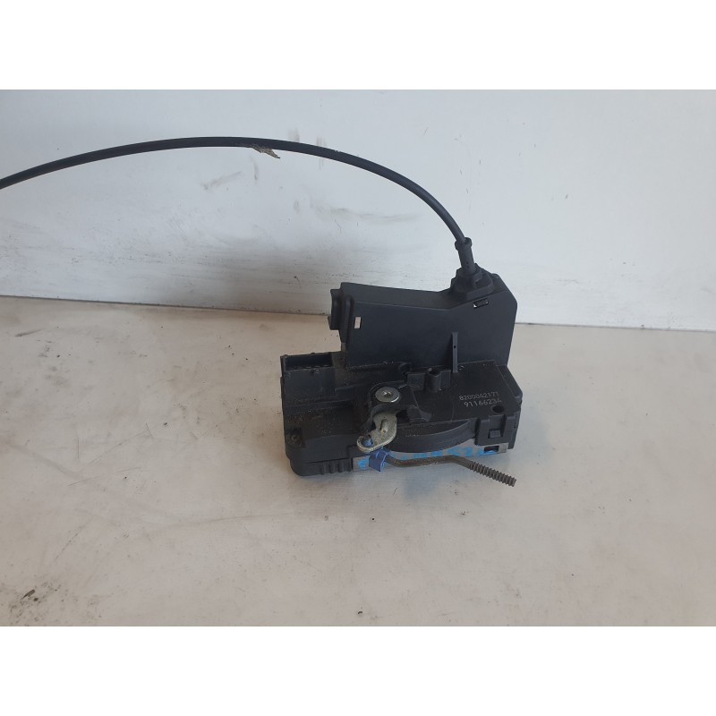 Recambio de cerradura puerta delantera derecha para nissan primastar (x83) referencia OEM IAM 8200042171  