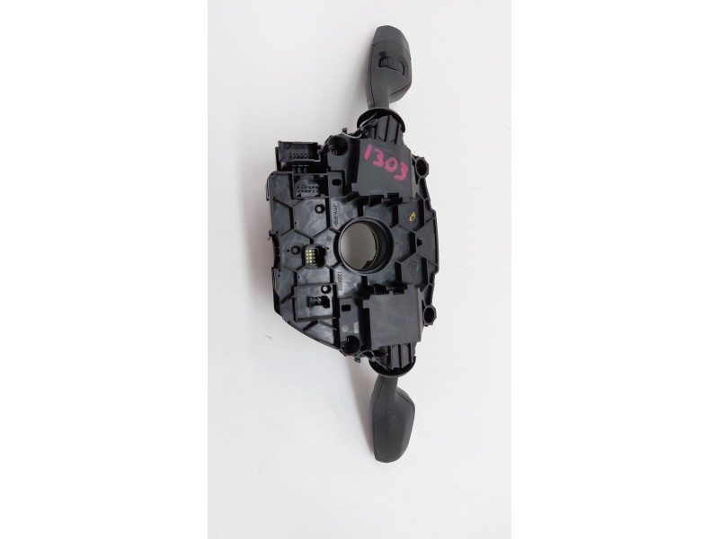 Recambio de mando multifuncion para bmw serie 1 lim. (f40) 1.5 12v turbodiesel referencia OEM IAM 210281588 1033678404 
							