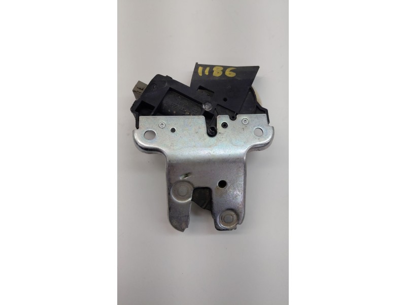 Recambio de cerradura maletero / porton para volkswagen passat berlina (3c2) highline referencia OEM IAM 4F5827505  
							