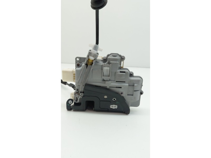 Recambio de cerradura puerta delantera derecha para volkswagen passat berlina (3c2) highline referencia OEM IAM 3C1837016A  
							