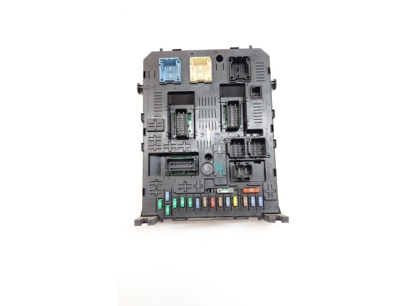Recambio de caja reles / fusibles para peugeot 308 sw i (4e_, 4h_) 1.6 hdi referencia OEM IAM 966405908001  
							