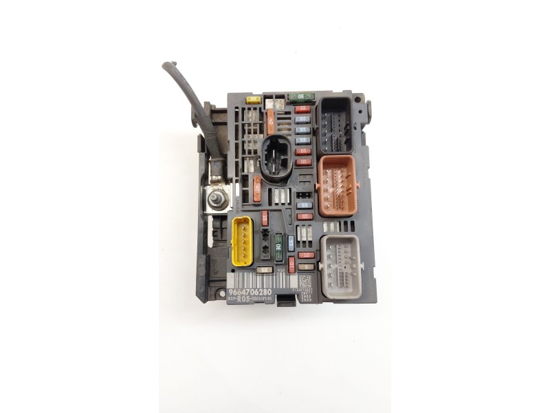 Recambio de caja reles / fusibles para peugeot 308 sw i (4e_, 4h_) 1.6 hdi referencia OEM IAM 9664706280  
							