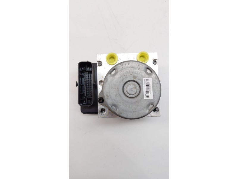 Recambio de abs para kia stonic (ybcuv) concept referencia OEM IAM 58910H8450  
							