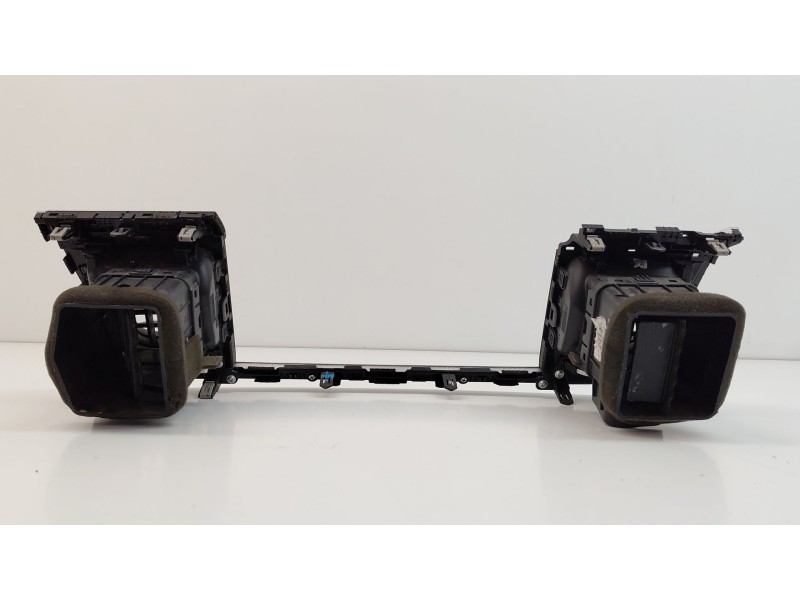 Recambio de rejilla aireadora para kia stonic (ybcuv) concept referencia OEM IAM H897410000  