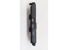 Recambio de warning para kia stonic (ybcuv) concept referencia OEM IAM 4D63611000  