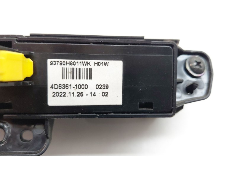 Recambio de warning para kia stonic (ybcuv) concept referencia OEM IAM 4D63611000  