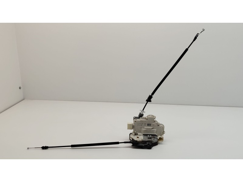 Recambio de cerradura puerta delantera izquierda para volkswagen passat berlina (3c2) highline referencia OEM IAM 3C1837015A  
							