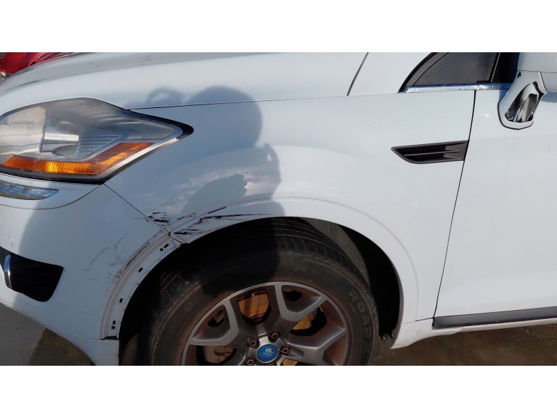 Recambio de aleta delantera izquierda para ford kuga i 2.0 tdci referencia OEM IAM   
							