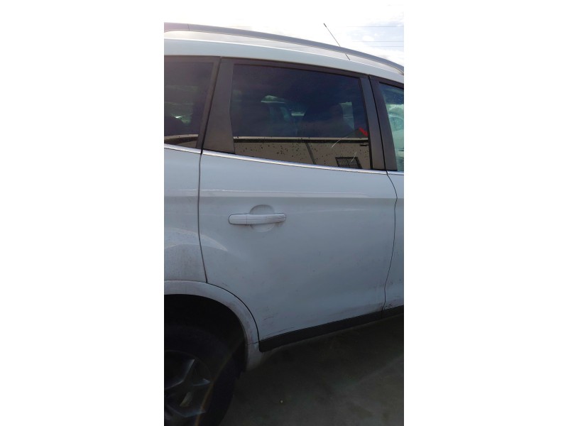 Recambio de puerta trasera derecha para ford kuga i 2.0 tdci referencia OEM IAM   