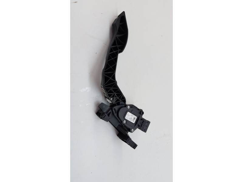 Recambio de pedal acelerador para jeep renegade suv (bu, b1, bv) 1.6 crd referencia OEM IAM 51942423  