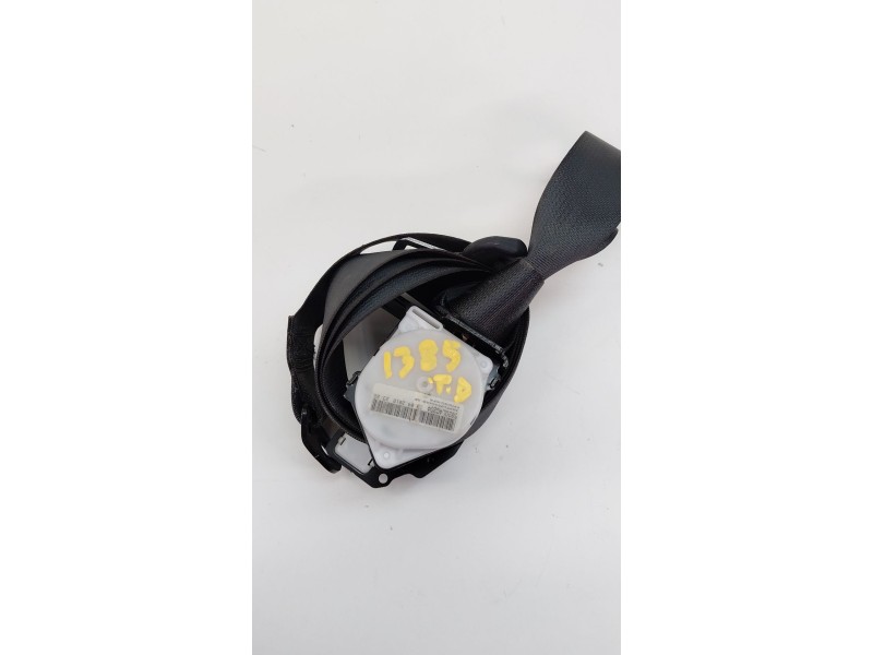 Recambio de cinturon seguridad trasero derecho para toyota auris hybrid business referencia OEM IAM 7336002740  