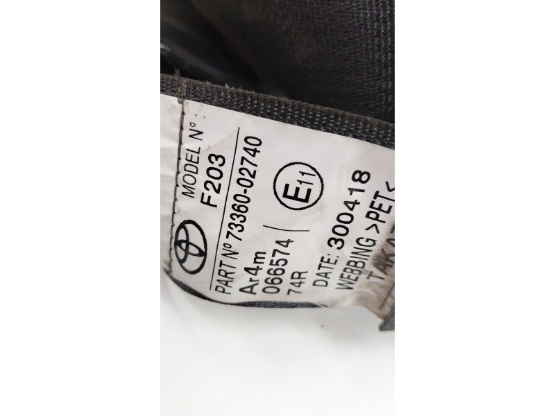 Recambio de cinturon seguridad trasero derecho para toyota auris hybrid business referencia OEM IAM 7336002740  
