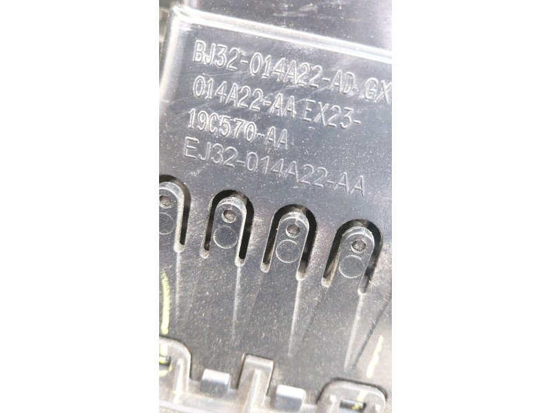 Recambio de rejilla aireadora para jaguar xe 2.0 diesel cat referencia OEM IAM EJ32014A22A  
							