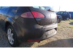 Recambio de paragolpes trasero para seat leon (1p1) 1.9 tdi referencia OEM IAM    2