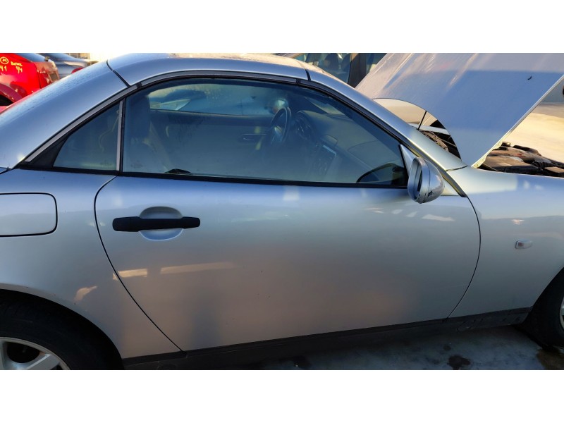 Recambio de puerta delantera derecha para mercedes-benz slk (r170) 230 kompressor (170.447) referencia OEM IAM   
							