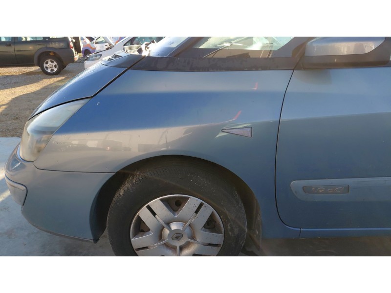 Recambio de aleta delantera izquierda para renault espace iv (jk0/1_) 1.9 dci (jk0u, jk0g) referencia OEM IAM   
							