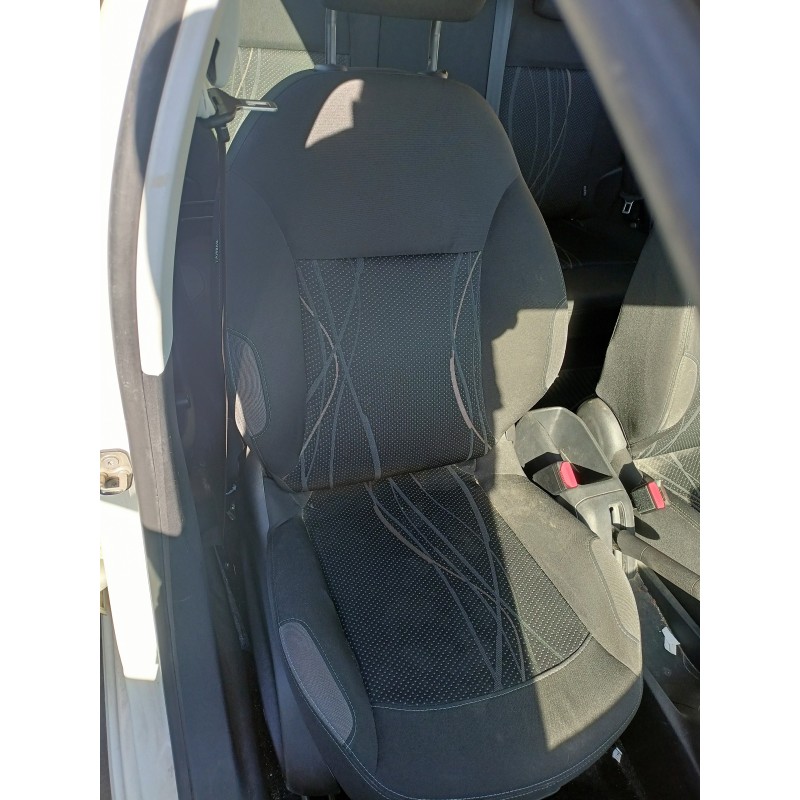 Recambio de asiento delantero derecho para peugeot 208 1.2 12v vti referencia OEM IAM   