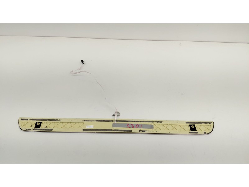 Recambio de moldura para mercedes-benz clase e descapotable (a238) e 200 (238.442) referencia OEM IAM A2056802806  