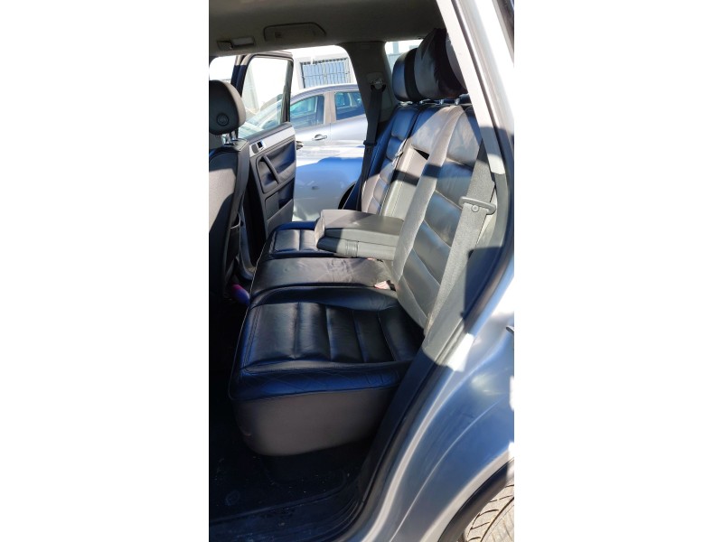 Recambio de asientos traseros para volkswagen touareg (7la, 7l6, 7l7) 2.5 r5 tdi referencia OEM IAM   
							