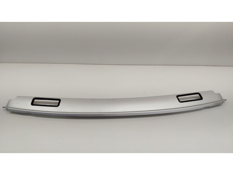 Recambio de moldura para mercedes-benz clase e descapotable (a238) e 200 (238.442) referencia OEM IAM A2056905802  