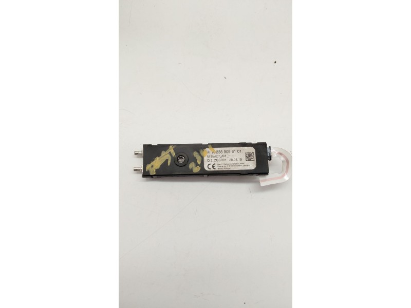 Recambio de antena para mercedes-benz clase e descapotable (a238) e 200 (238.442) referencia OEM IAM A2389056101  
