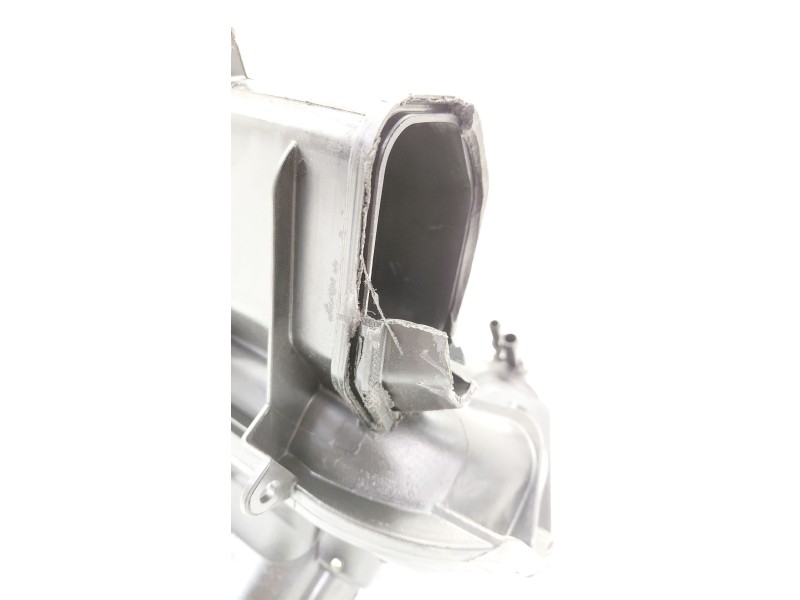 Recambio de colector admision para mercedes-benz clase e descapotable (a238) e 200 (238.442) referencia OEM IAM A2740900037  
							