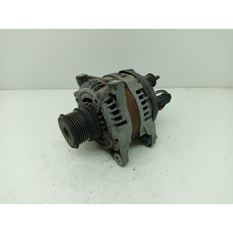 Recambio de alternador para chrysler voyager (rg) 2.5 crd cat referencia OEM IAM 04868429AD  