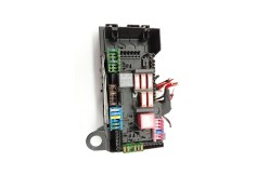 Recambio de caja reles / fusibles para mercedes-benz clase e descapotable (a238) e 200 (238.442) referencia OEM IAM A2135400200 