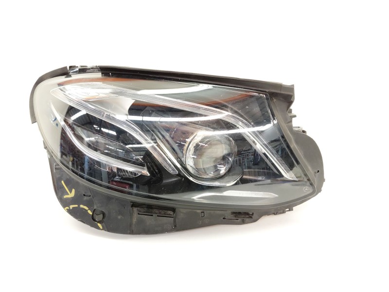 Recambio de faro derecho para mercedes-benz clase e descapotable (a238) e 200 (238.442) referencia OEM IAM A2139067606  