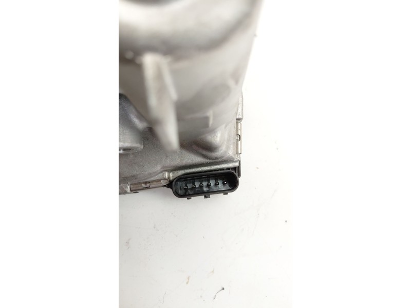 Recambio de caja mariposa para mercedes-benz clase e descapotable (a238) e 200 (238.442) referencia OEM IAM A2701410025  
							