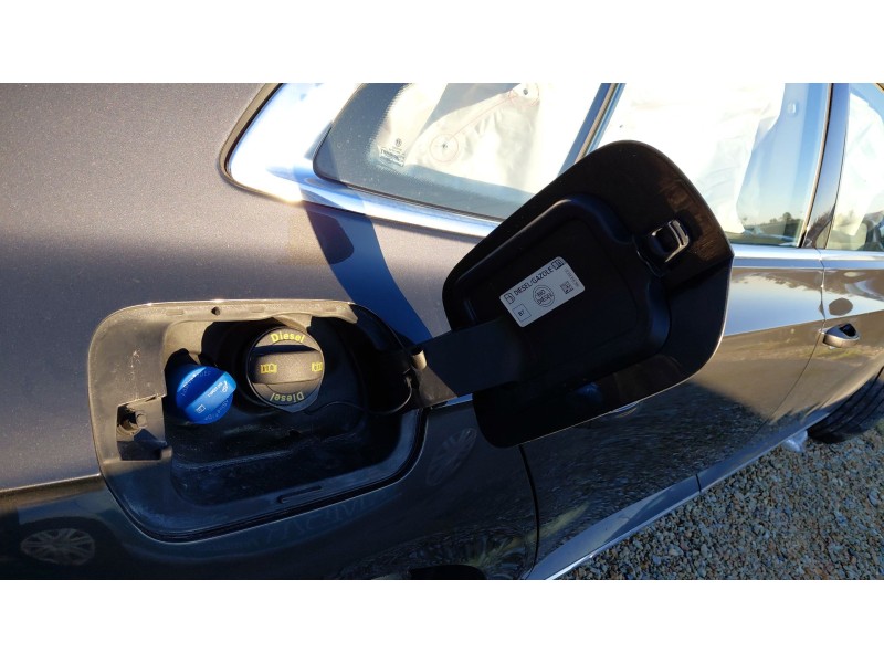 Recambio de tapa exterior combustible para volkswagen arteon (3h7, 3h8) 2.0 tdi referencia OEM IAM   