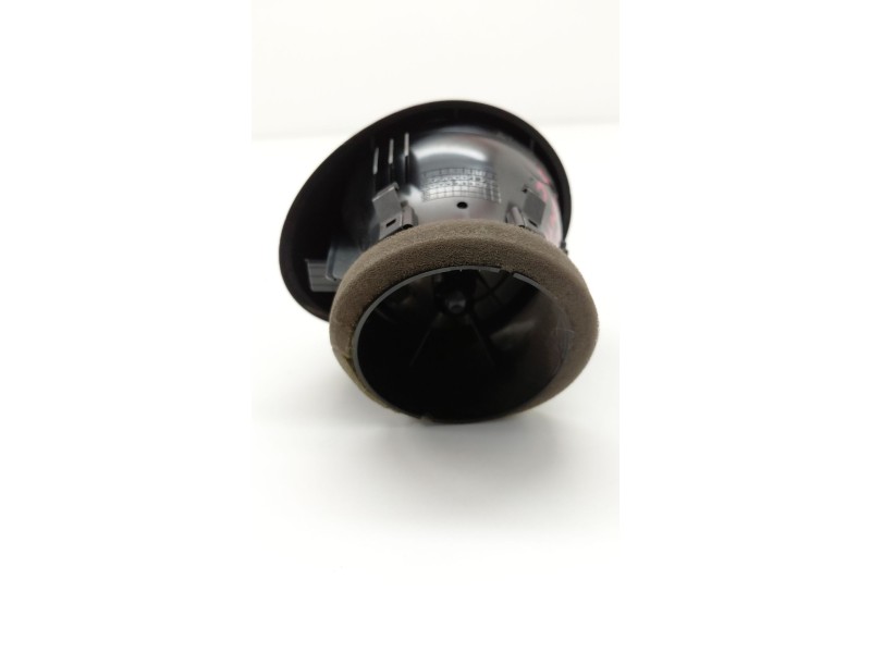 Recambio de rejilla aireadora para audi a1 (8x) 1.2 16v tfsi referencia OEM IAM 8X1820951  