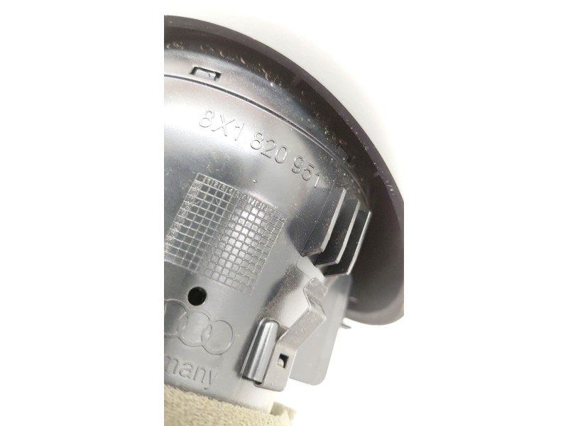 Recambio de rejilla aireadora para audi a1 (8x) 1.2 16v tfsi referencia OEM IAM 8X1820951  