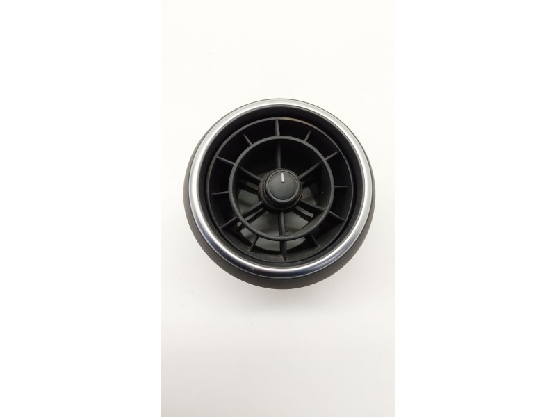 Recambio de rejilla aireadora para audi a1 (8x) 1.2 16v tfsi referencia OEM IAM 8X1820902  