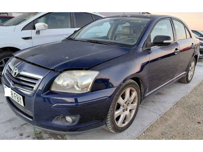toyota avensis (_t25_) del año 2006