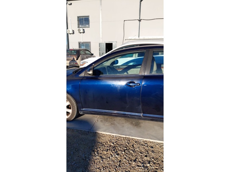 Recambio de puerta delantera izquierda para toyota avensis (_t25_) 2.0 d-4d (adt250_) referencia OEM IAM   
							