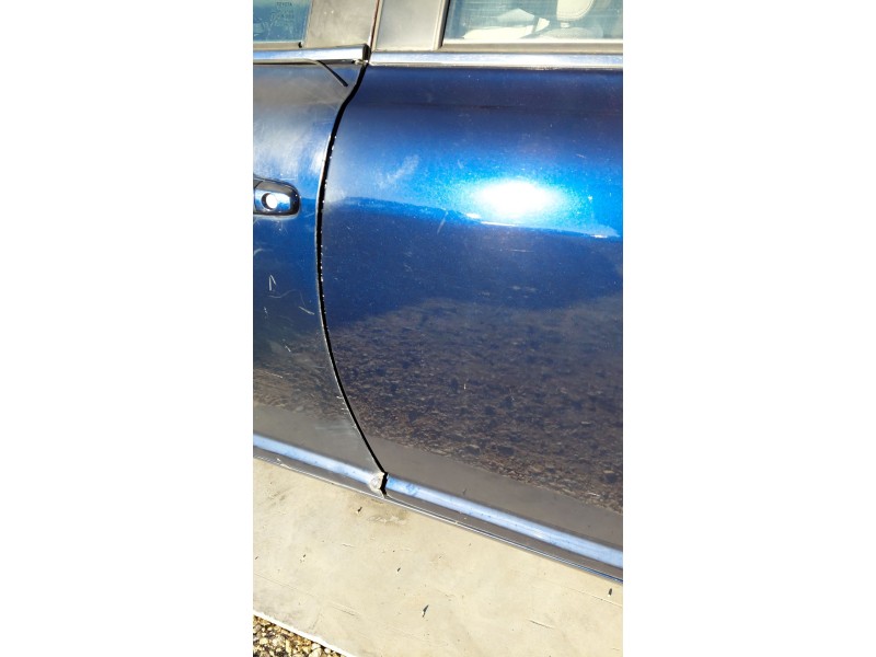 Recambio de puerta trasera izquierda para toyota avensis (_t25_) 2.0 d-4d (adt250_) referencia OEM IAM   