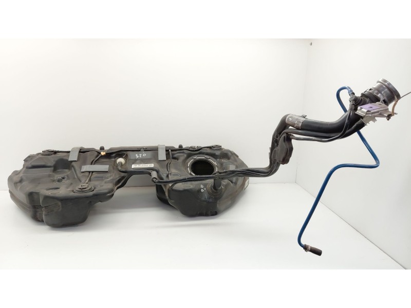 Recambio de deposito combustible para mercedes-benz clase e descapotable (a238) e 200 (238.442) referencia OEM IAM A2054705990  