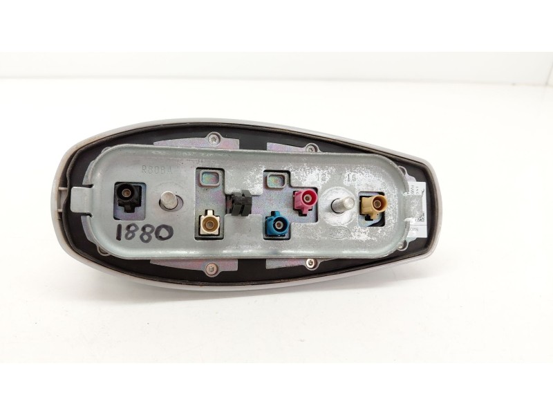 Recambio de antena para jaguar f-pace (x761) 2.0 td4 awd referencia OEM IAM FW9319C089DA  