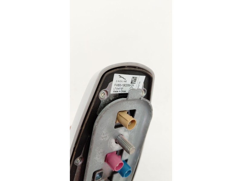 Recambio de antena para jaguar f-pace (x761) 2.0 td4 awd referencia OEM IAM FW9319C089DA  