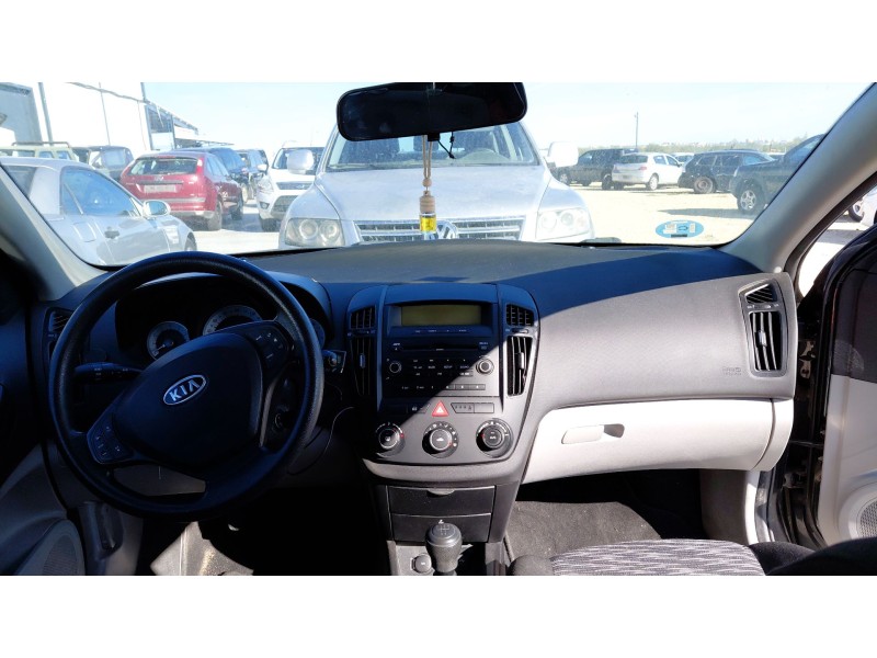 kia cee´d hatchback (ed) del año 2008