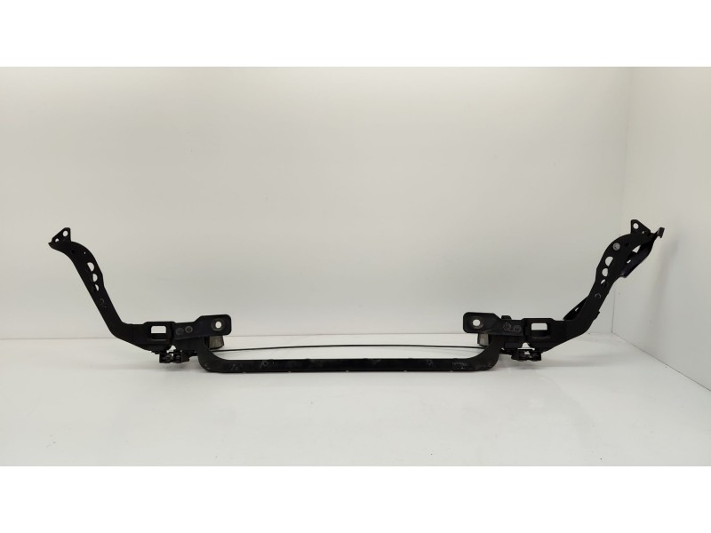 Recambio de travesaño superior para jaguar f-pace (x761) 2.0 td4 awd referencia OEM IAM HK8316E144A  
							